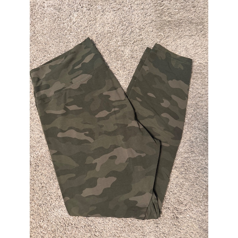 Old Navy Active Balance Leggings Green Camo Go-Dry High Waisted Full Length XL